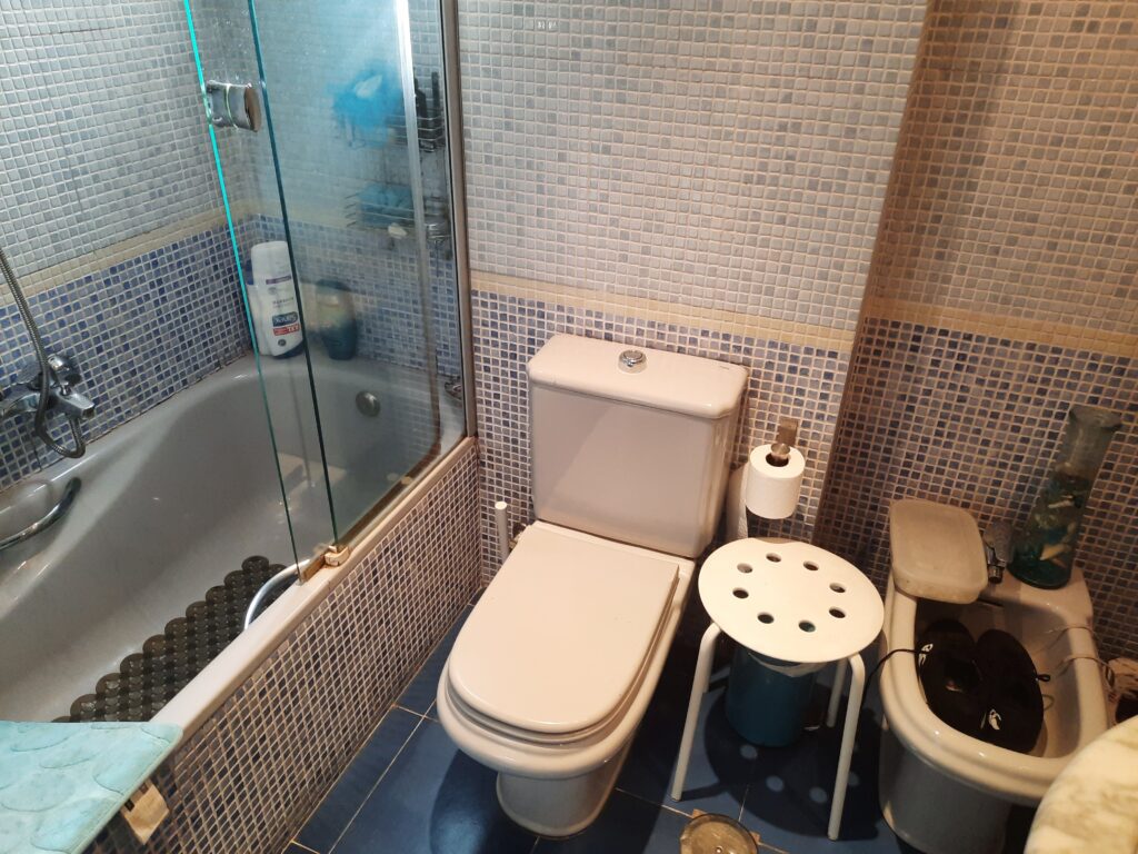 16 WC 3